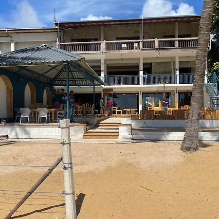 Sea Sands Beach Hostel Negombo Exterior photo
