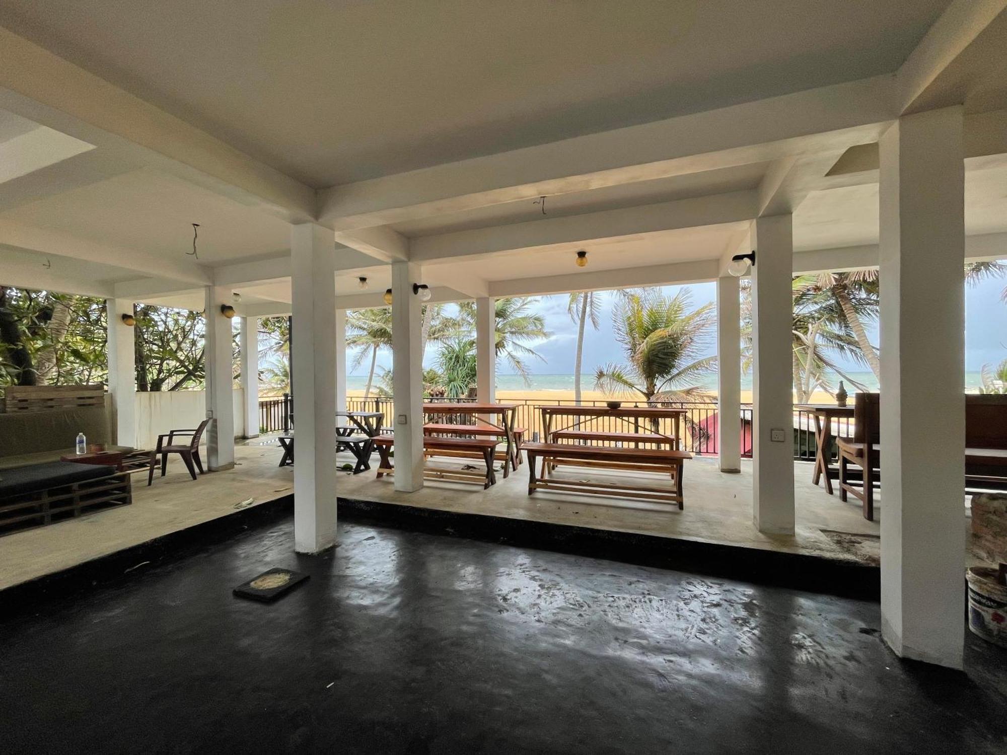 Sea Sands Beach Hostel Negombo Exterior photo